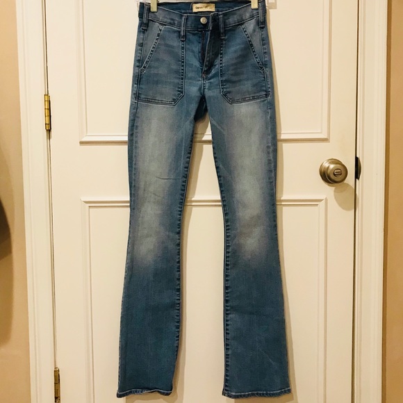Light wash boot leg jeans - Picture 1 of 5
